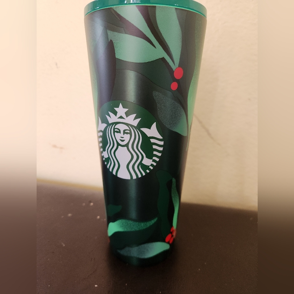 Starbuck cup